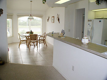 Breakfast bar through to dinette