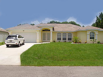 Front View of Boca Secreto