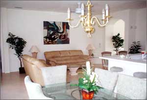 Kitchen / Dining Area