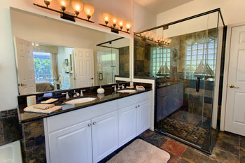 Master Ensuite Bathroom 