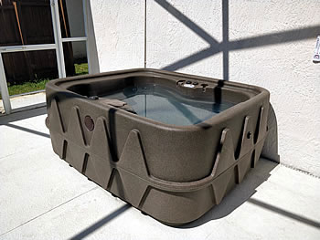 Hot Tub heated 24 hours a day