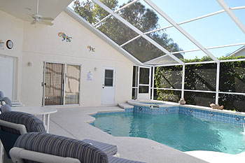 Private Pool, Spa & Fountain Feature