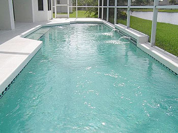 Private Pool overlooking the lake	