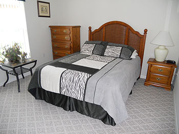 Guest Queen Bedroom