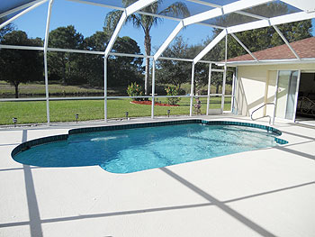 South Facing Oversize Pool