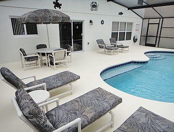 Pool Deck & Patio Area