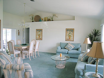 Dining Area and Lounge
