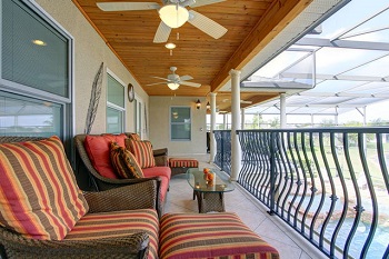 Balcony seating area