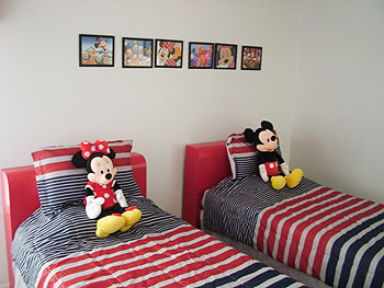 disney room