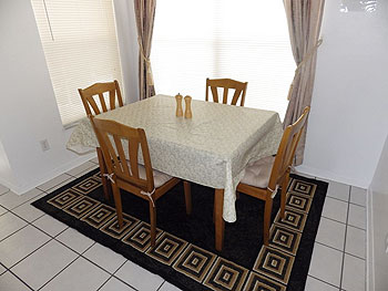 Breakfast area close to the kitchen