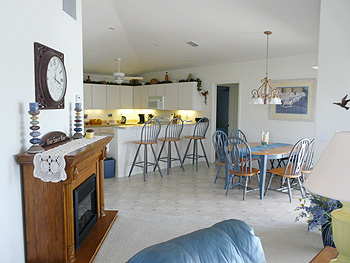 Dining kitchen area