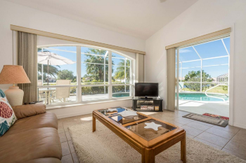 Uninterrupted view out to Pool Deck